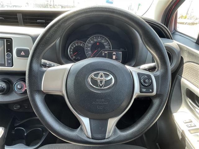 2015 TOYOTA VITZ